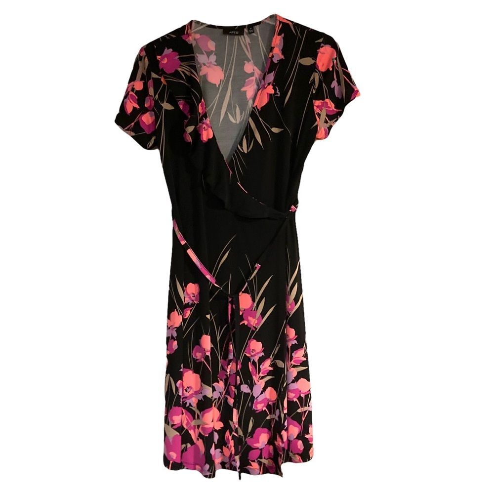 Apt 9 wrap dress black pink floral midi women’s size M